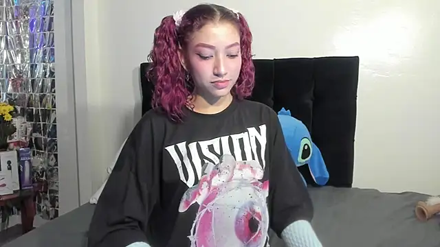 sophia arevalo online show from May 12, 2026, 3:36 am