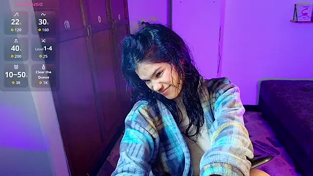 emycarver09 online show from October 26, 2025, 1:39 am