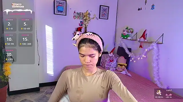 emycarver09 online show from November 13, 2025, 11:47 am