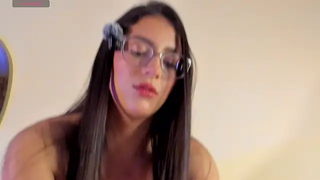 Vahl - online show from November 26, 2025, 4:12 am