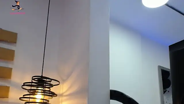 ArianaSantana online show from October 31, 2025, 1:08 pm