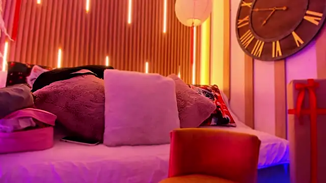 Snapshot of ArianaSantana chatting on December 21, 2025, 12:51 pm ArianaSantana online show from December 21, 2025, 12:51 pm