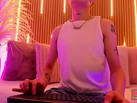 Snapshot of ArianaSantana chatting on December 3, 2025, 12:48 pm ArianaSantana online show from December 3, 2025, 12:48 pm