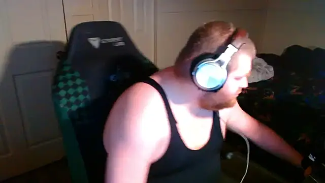 NeedyGlister online show from September 24, 2025, 6:03 pm