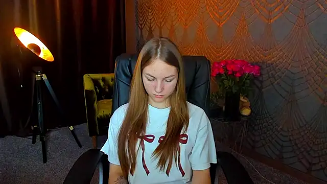 MilaAddams online show from July 1, 2026, 5:41 am