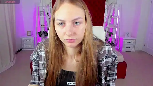 MilaAddams online show from July 23, 2026, 5:38 am
