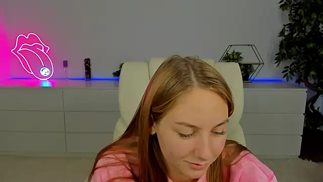 MilaAddams online show from November 21, 2025, 6:34 am