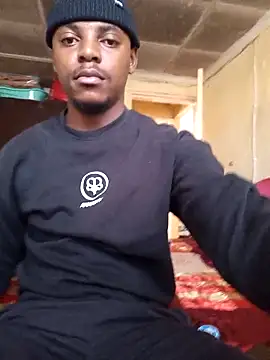 Snapshot of Hluga_25 chatting on February 5, 2026, 5:36 am Hluga 25 online show from February 5, 2026, 5:36 am