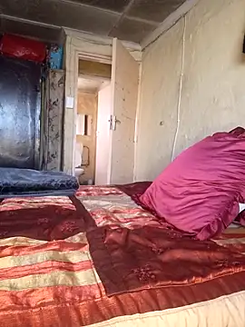 Snapshot of Hluga_25 chatting on November 20, 2025, 4:02 am Hluga 25 online show from November 20, 2025, 4:02 am