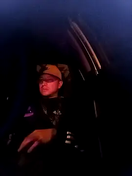 Snapshot of DebutingPathway chatting on October 17, 2025, 7:22 am DebutingPathway online show from October 17, 2025, 7:22 am