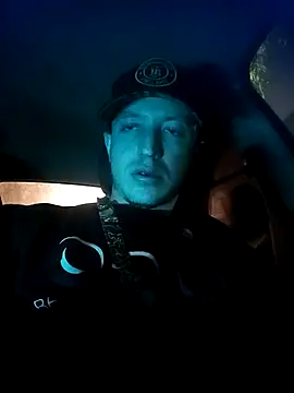 Snapshot of DebutingPathway chatting on November 19, 2025, 10:04 am DebutingPathway online show from November 19, 2025, 10:04 am