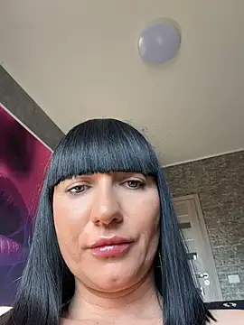 Snapshot of MysticCleo chatting on May 26, 2026, 4:05 pm MysticCleo online show from May 26, 2026, 4:05 pm