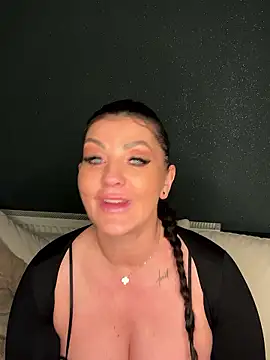 Nola Luxx-offiziell online show from January 13, 2026, 6:45 pm