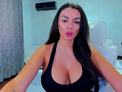 Snapshot of EllaElla90 chatting on November 21, 2025, 12:15 pm EllaElla90 online show from November 21, 2025, 12:15 pm