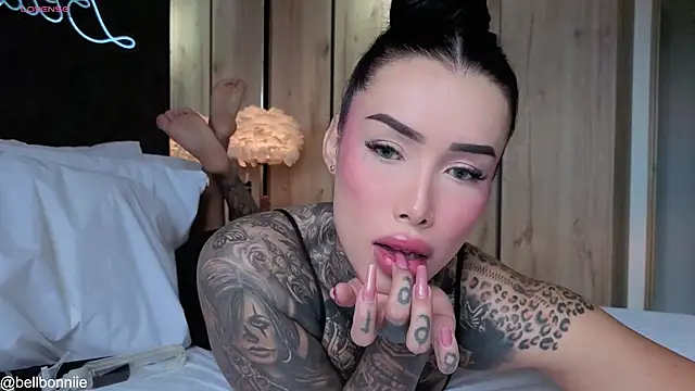 Snapshot of belllbonniie chatting on May 12, 2026, 6:47 pm belllbonniie online show from May 12, 2026, 6:47 pm