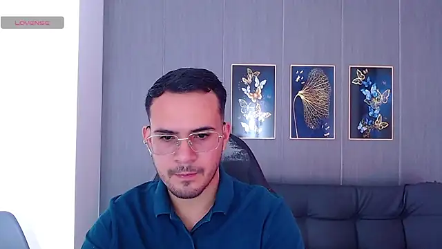 Arontrey21 online show from September 17, 2025, 7:27 pm