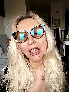  sexyBLONDE46  online show from February 8, 2026, 11:08 am