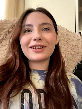 lilly royse online show from October 3, 2025, 6:15 am