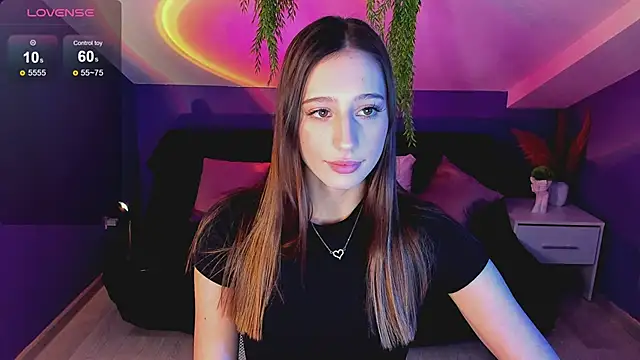 Snapshot of RioEstrella chatting on September 19, 2025, 3:27 pm RioEstrella online show from September 19, 2025, 3:27 pm