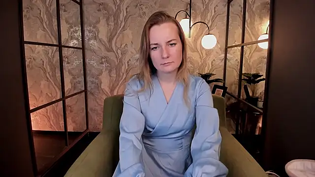 MeggySun online show from November 14, 2025, 1:37 pm