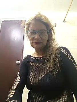 MaryLunne online show from October 7, 2025, 12:28 pm