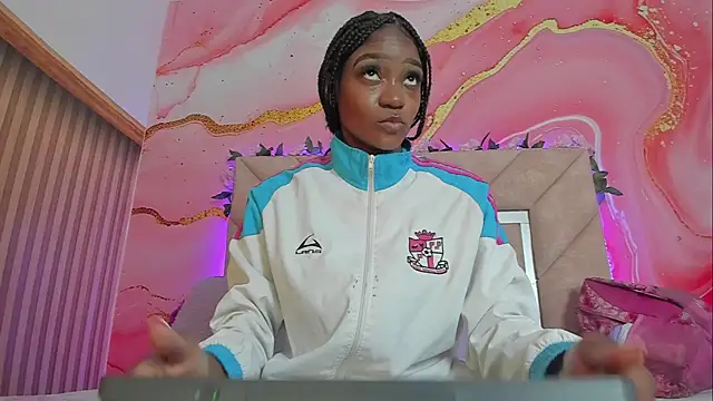 Snapshot of Taylor_oriana_ chatting on October 8, 2025, 11:01 am Taylor oriana online show from October 8, 2025, 11:01 am