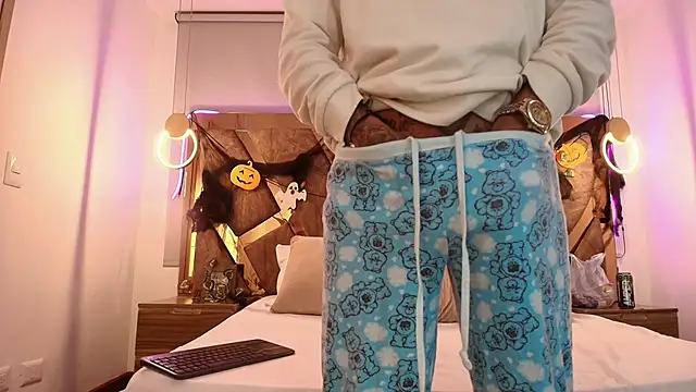 genessis  david online show from October 11, 2025, 4:24 am