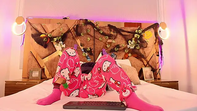 genessis  david online show from October 13, 2025, 4:03 am