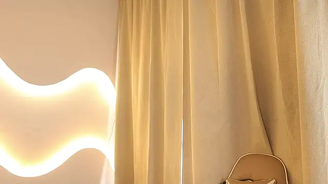 Snapshot of Mystic_blue chatting on October 27, 2025, 1:01 pm Mystic blue online show from October 27, 2025, 1:01 pm