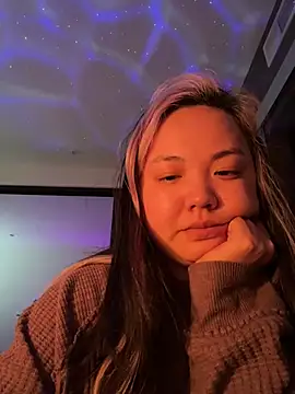 Snapshot of violet_lin chatting on June 15, 2026, 2:23 am violet lin online show from June 15, 2026, 2:23 am