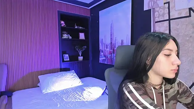 AlliceCopper online show from February 4, 2026, 12:33 pm