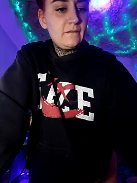 Snapshot of blazed_vixen chatting on January 18, 2026, 10:24 pm blazed vixen online show from January 18, 2026, 10:24 pm