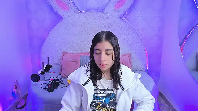 Gaby louse online show from March 18, 2026, 7:15 pm