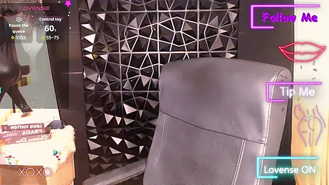 xUrGoddess Bellax online show from October 29, 2025, 1:32 pm