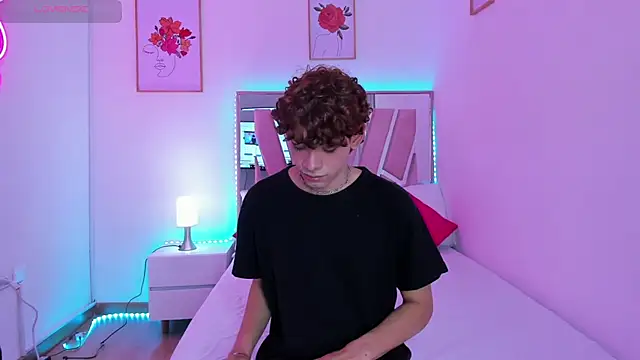 joshclarkth online show from September 12, 2025, 7:13 pm
