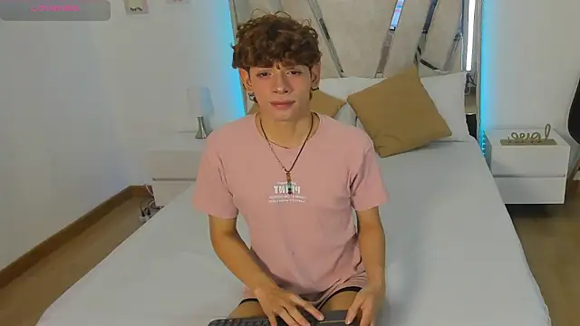 joshclarkth online show from September 29, 2025, 7:08 pm