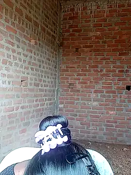 Snapshot of Hema4545 chatting on October 19, 2025, 9:45 am Hema4545 online show from October 19, 2025, 9:45 am