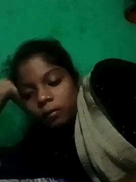 Snapshot of Hema4545 chatting on October 15, 2025, 5:10 pm Hema4545 online show from October 15, 2025, 5:10 pm