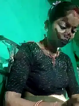 Snapshot of Hema4545 chatting on October 17, 2025, 9:27 pm Hema4545 online show from October 17, 2025, 9:27 pm