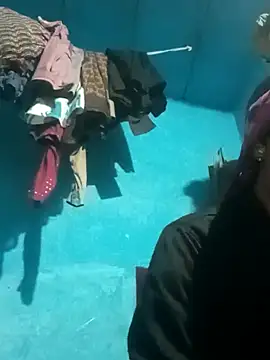 Snapshot of Hema4545 chatting on October 31, 2025, 6:54 am Hema4545 online show from October 31, 2025, 6:54 am