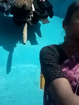 Snapshot of Hema4545 chatting on October 29, 2025, 8:13 am Hema4545 online show from October 29, 2025, 8:13 am