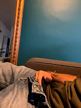 Snapshot of OnlyMims99 chatting on October 20, 2025, 5:13 pm OnlyMims99 online show from October 20, 2025, 5:13 pm