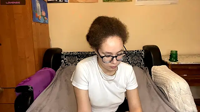 CarollNino online show from September 29, 2025, 11:49 am