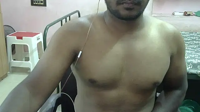 Snapshot of x_boyy_x chatting on February 1, 2026, 5:49 am x boyy x online show from February 1, 2026, 5:49 am