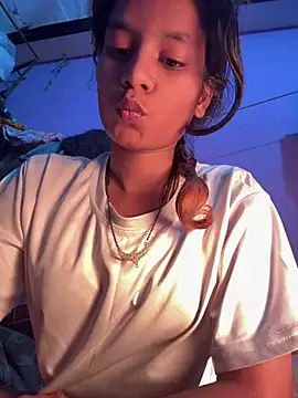 Hot Mayra  online show from January 6, 2026, 6:28 am