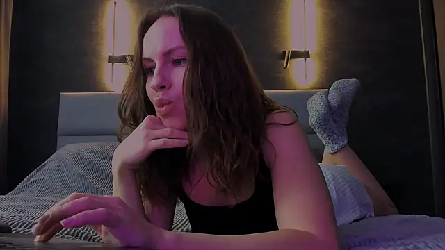 North baby online show from October 22, 2025, 7:30 am