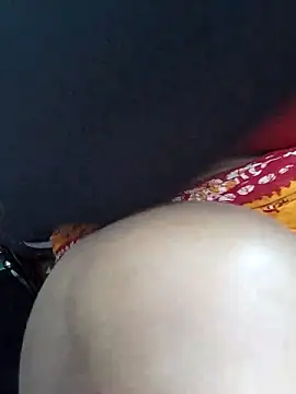 Snapshot of desi_boudi87 chatting on February 11, 2026, 4:34 am desi boudi87 online show from February 11, 2026, 4:34 am