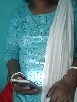 desi boudi87 online show from June 10, 2026, 8:37 am