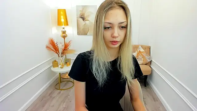 Snapshot of EmilyGraydis chatting on July 18, 2026, 3:26 am EmilyGraydis online show from July 18, 2026, 3:26 am
