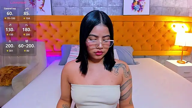 Snapshot of LiilithNova chatting on February 25, 2026, 4:34 am LiilithNova online show from February 25, 2026, 4:34 am